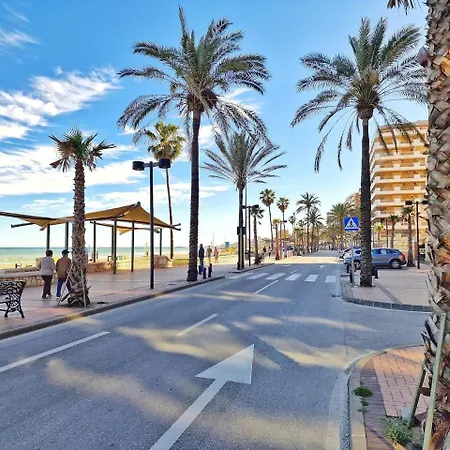 Amplio Con Terraza En Primera Linea De Playa