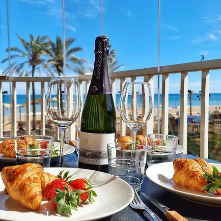 Appartement Amplio Con Terraza En Primera Linea De Playa *