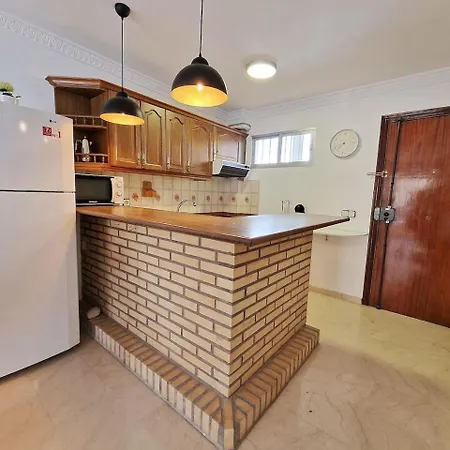 Amplio Con Terraza En Primera Linea De Playa Fuengirola