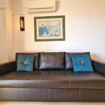 Apartman Amplio Con Terraza En Primera Linea De Playa