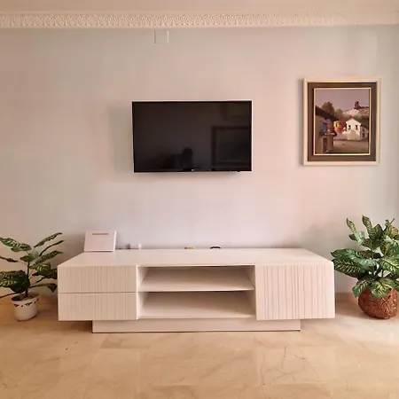 Apartman Amplio Con Terraza En Primera Linea De Playa