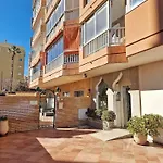 Amplio Con Terraza En Primera Linea De Playa Fuengirola