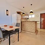 Apartment Amplio Con Terraza En Primera Linea De Playa